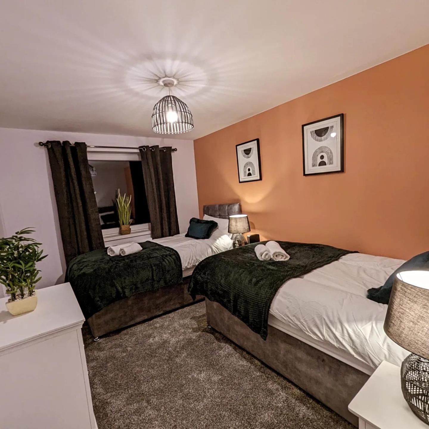 6 Guests * 4 Bedroom * Free Wi-Fi *Huntingdon Dış mekan fotoğraf