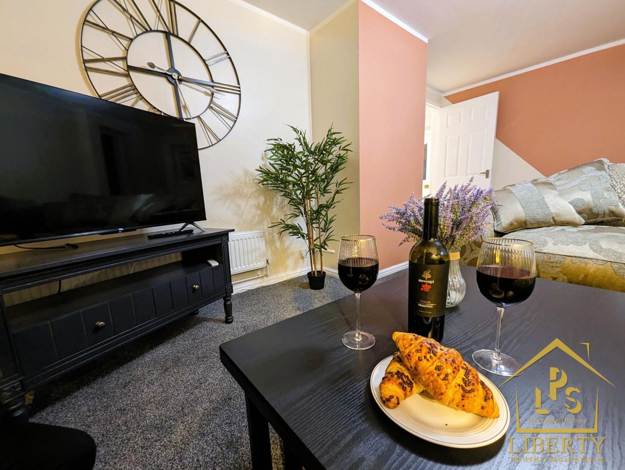 6 Guests * 4 Bedroom * Free Wi-Fi *Huntingdon Dış mekan fotoğraf